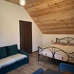 Stajnia Kaliska Farm stay *